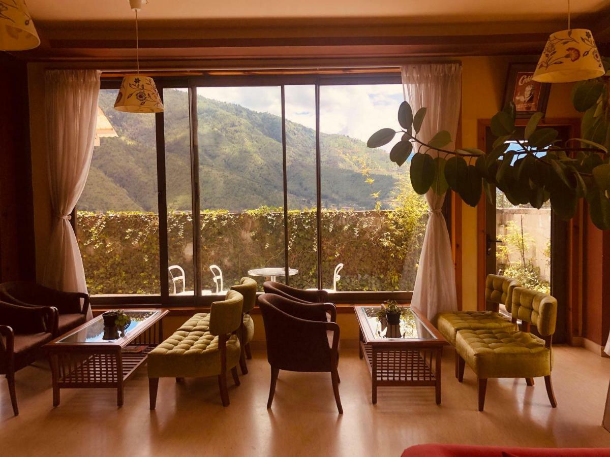 Bhutan Suites 팀부 외부 사진